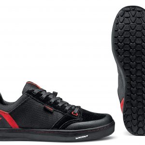Cipő NORTHWAVE FLAT TRIBE 47 fekete/piros taposó pedálhoz